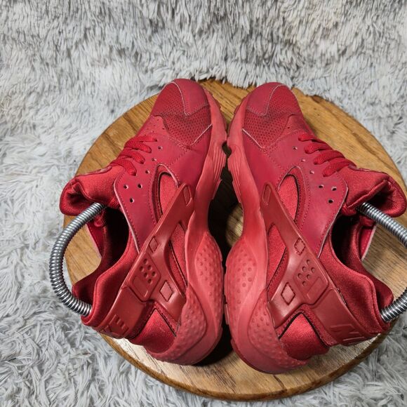 Nike Air Huarache Triple Varsity Red Mens Size 7/ 7Y Athletic Shoes (654275-600) - Picture 4 of 10